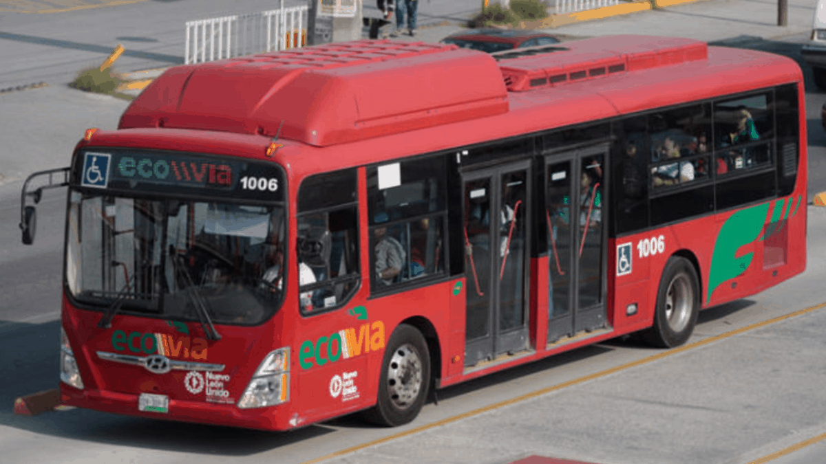 Gobierno de NL destaca mejora de la Ecovía