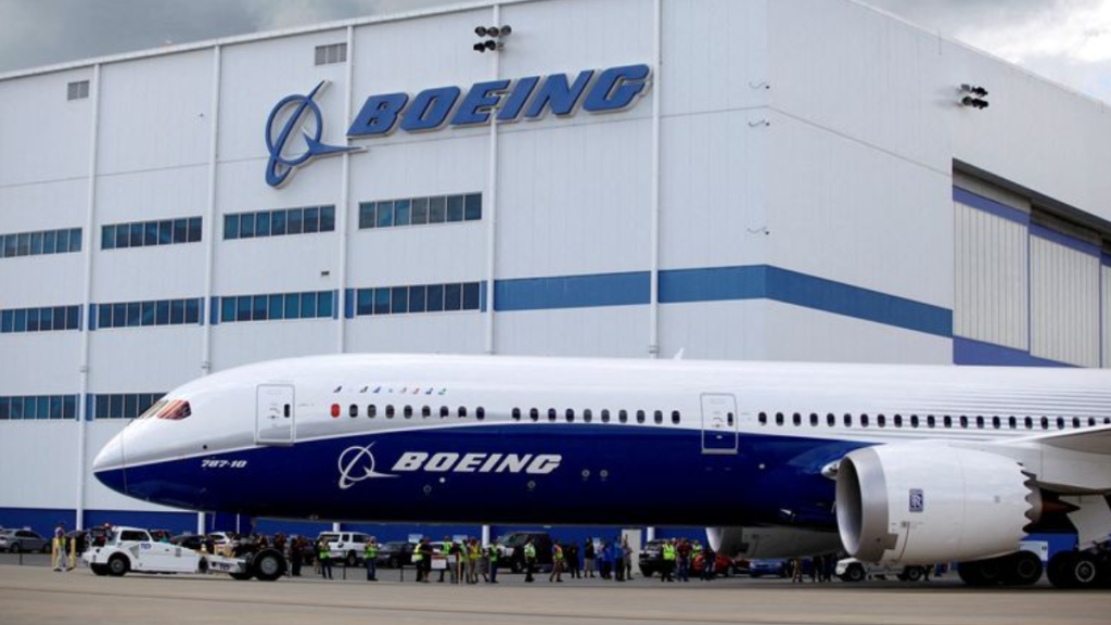 Boeing-despide-trabajadores-huelga