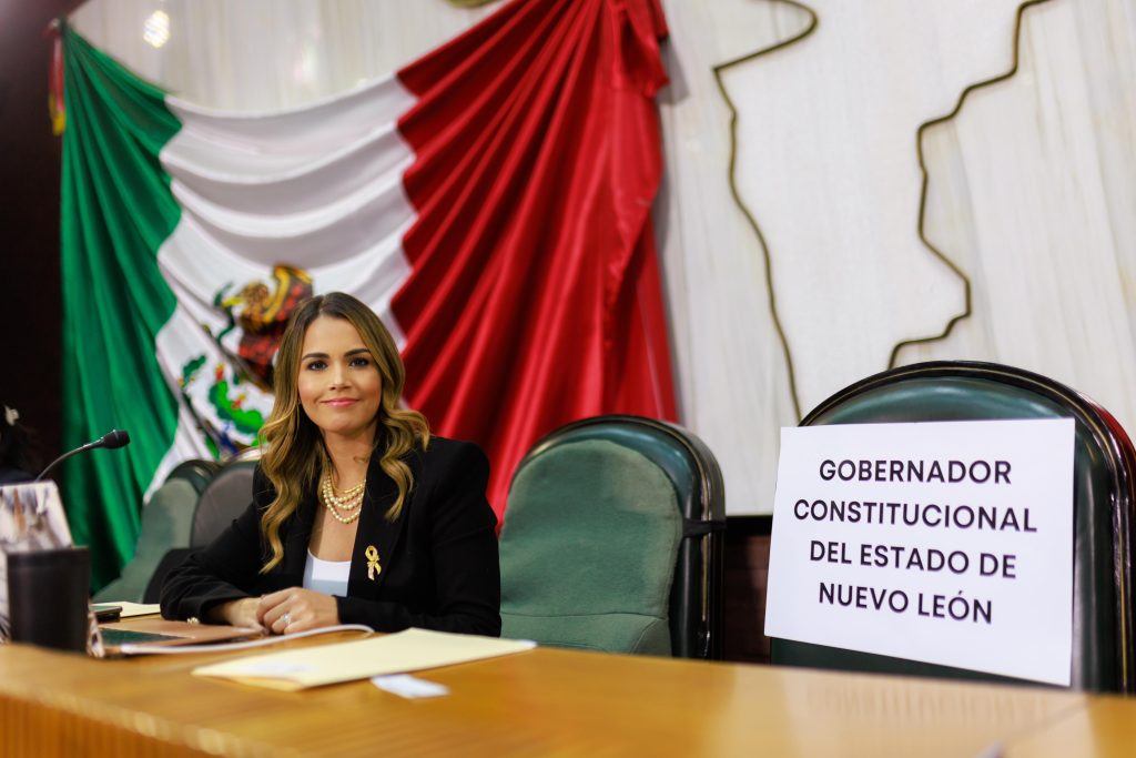 Presidenta del Congreso de Nuevo León, Lorena de la Garza durante el tercer informe de Gobierno. Nuevo León. Ausencia de Samuel García. Samuel García no acude a su Informe de Gobierno.