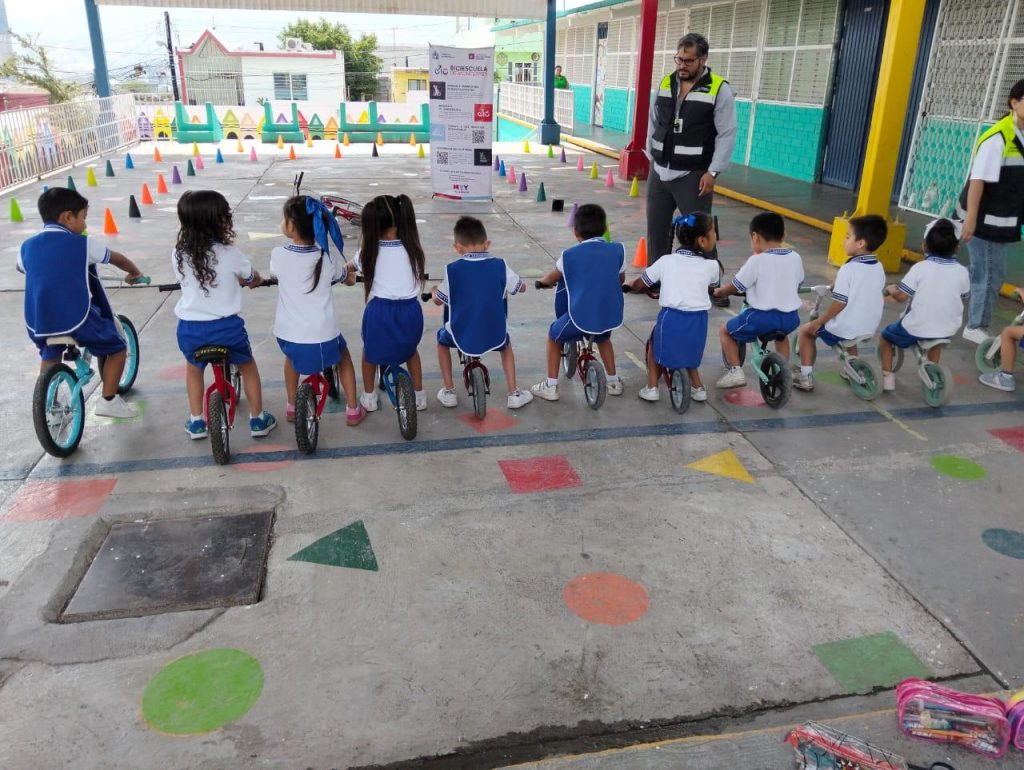 Jardín De Niños José Marroquín Leal - Cambiando Mty Seguridad-vial-urbanismo-táctico-monterrey-zona-escolar-segura