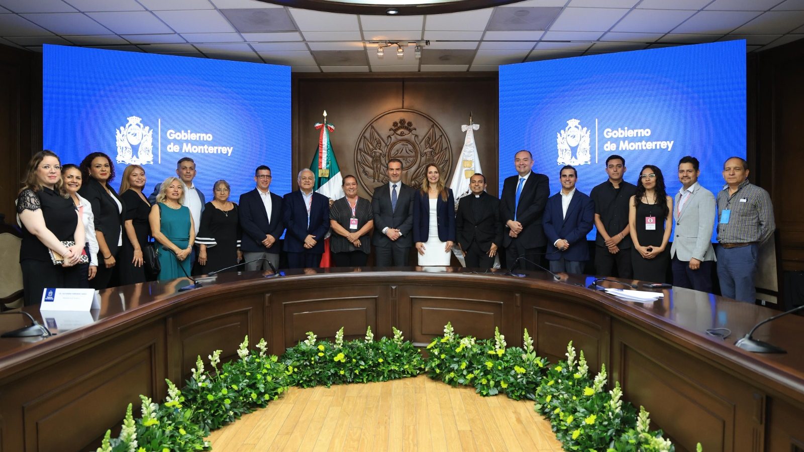 Monterrey Y Telar A.c. Firman Alianza Social.