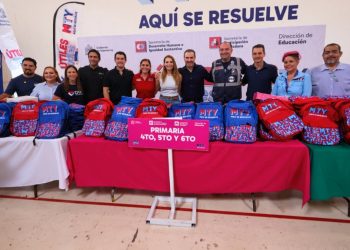 monterrey-continúa-la-entrega-de-materiales-y-paquetes-escolares-con-programa-útiles,útiles