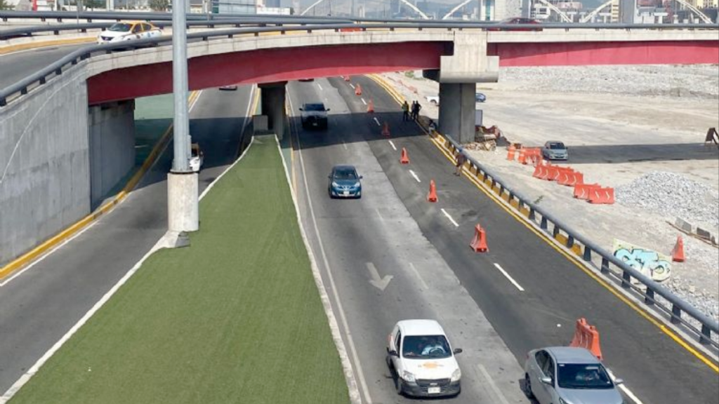 Carril-exprés-morones-av.-morones-prieto-municipalidad-tráfico-vial-pavimentación