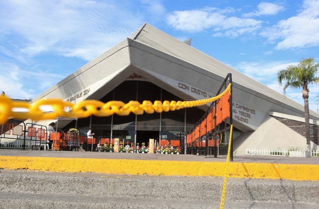 Peregrinaciones-basílica-de-guadalupe-fiestas-guadalupanas-devotos-regios