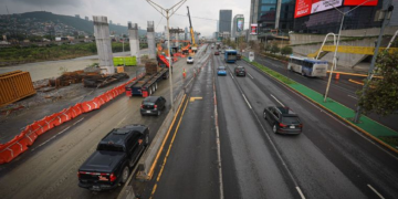 Carril-exprés-morones-av.-morones-prieto-municipalidad-tráfico-vial-pavimentación - Cambiando Mty