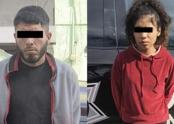 Detienen-a-dos-a-bordo-de-una-moto-con-reporte-de-robo - Cambiando Mty