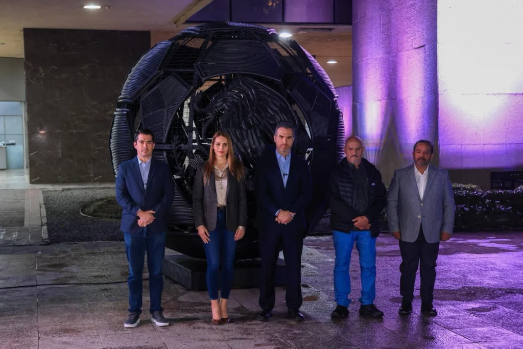 Image - Cambiando Mty Escultura-de-balón-monterrey-mundial-2026