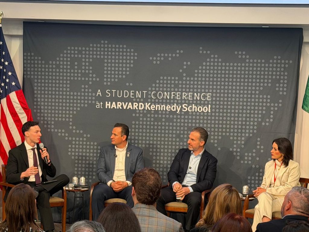 Mexico-conference-2026-gobierno-local-alcalde-monterrey-panel-harvard-política-pública