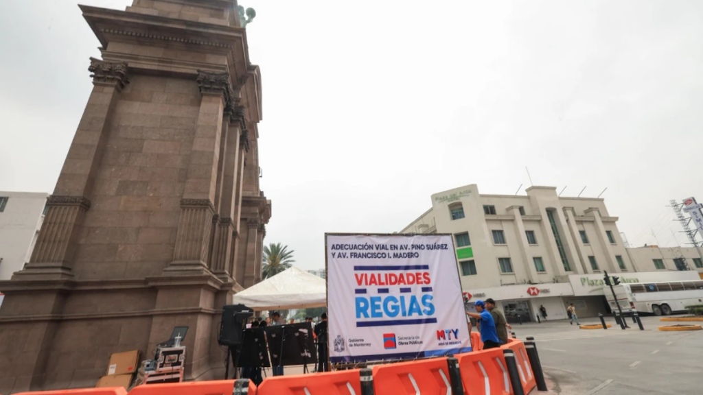 Obra Vial Se Lleva a Cabo Para Aliviar El Tráfico En Monterrey